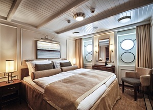 Superior Stateroom (Cat. E)